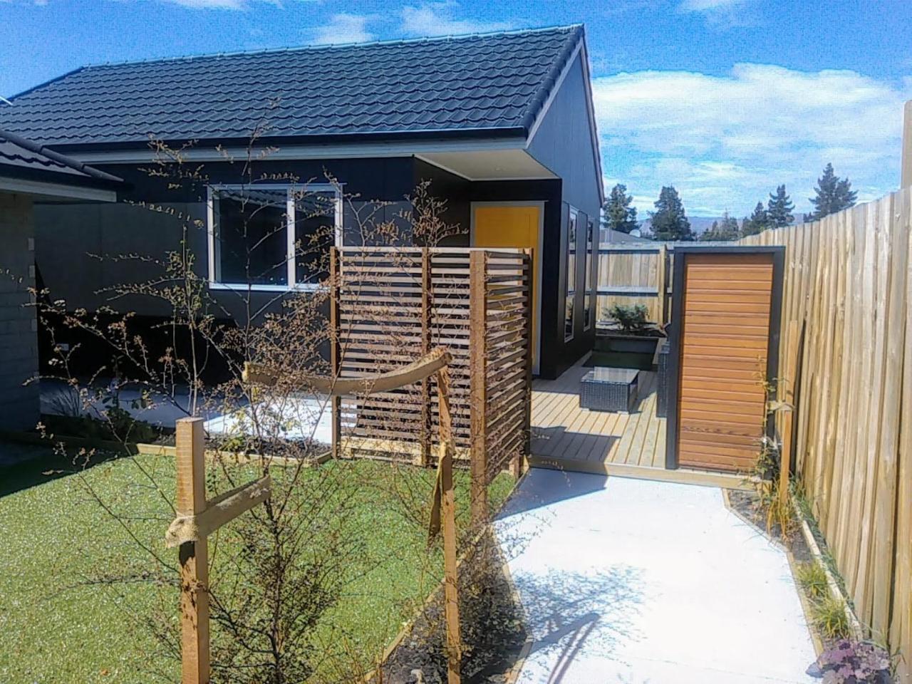 Little Lodge Уанака Екстериор снимка